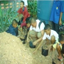 รักษ์โลก