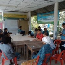 ลงพื้นที่สอบถามข้อมูลกับกลุ่มชาวบ้าน