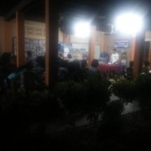 ชี้แจงโครงการให้กับคนในชุมชน