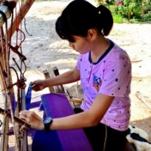 กิจกรรมทอรักทอไหม  สายใยโซดละเว