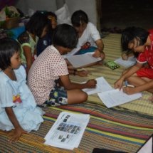 กิจกรรมสรุปผลโครงการดักแด้แตกใหม่  ทอรักทอไหมสายใย  (โซดละเว)